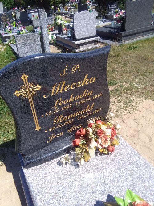 Leokadia Mleczko 1927 Człopa - Grobonet - Wyszukiwarka osób pochowanych